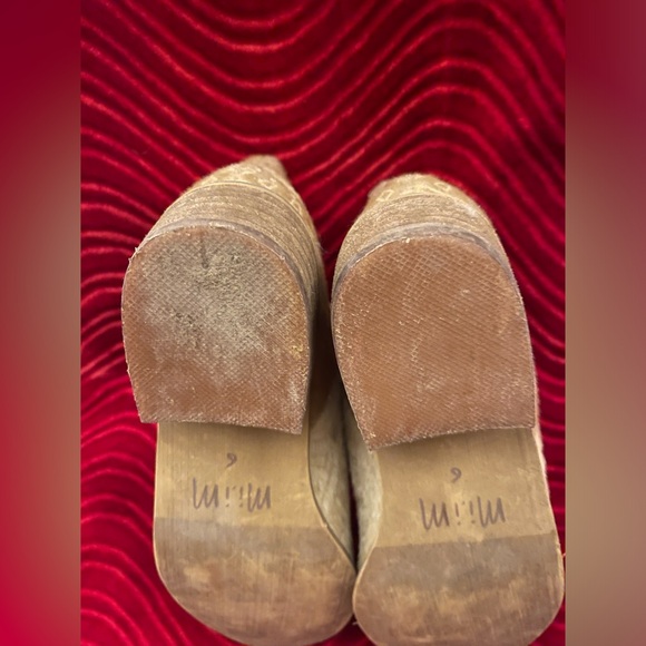 Mimi Camel Hair Booties Tan in color Size 6 - Picture 5 of 6